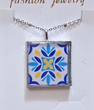 گردنبند رزینی طرح کاشی
