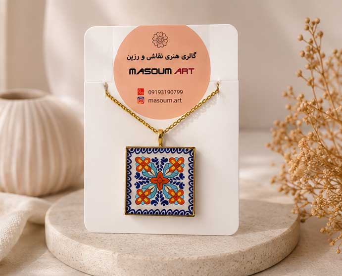 گردنبند رزینی طرح گل گردنبند رزینی طرح گل